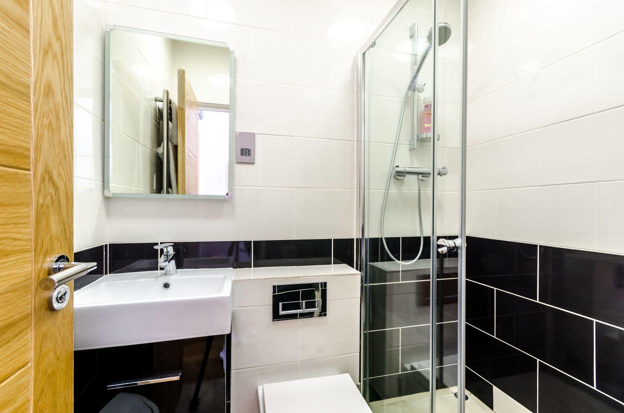 Milestone Apartments London Luaran gambar